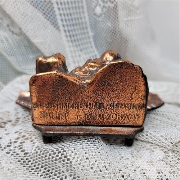 Vintage Mt. Rushmore Ashtray Shrine of Democracy C - Picture 6 of 9